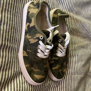 Camo shoes